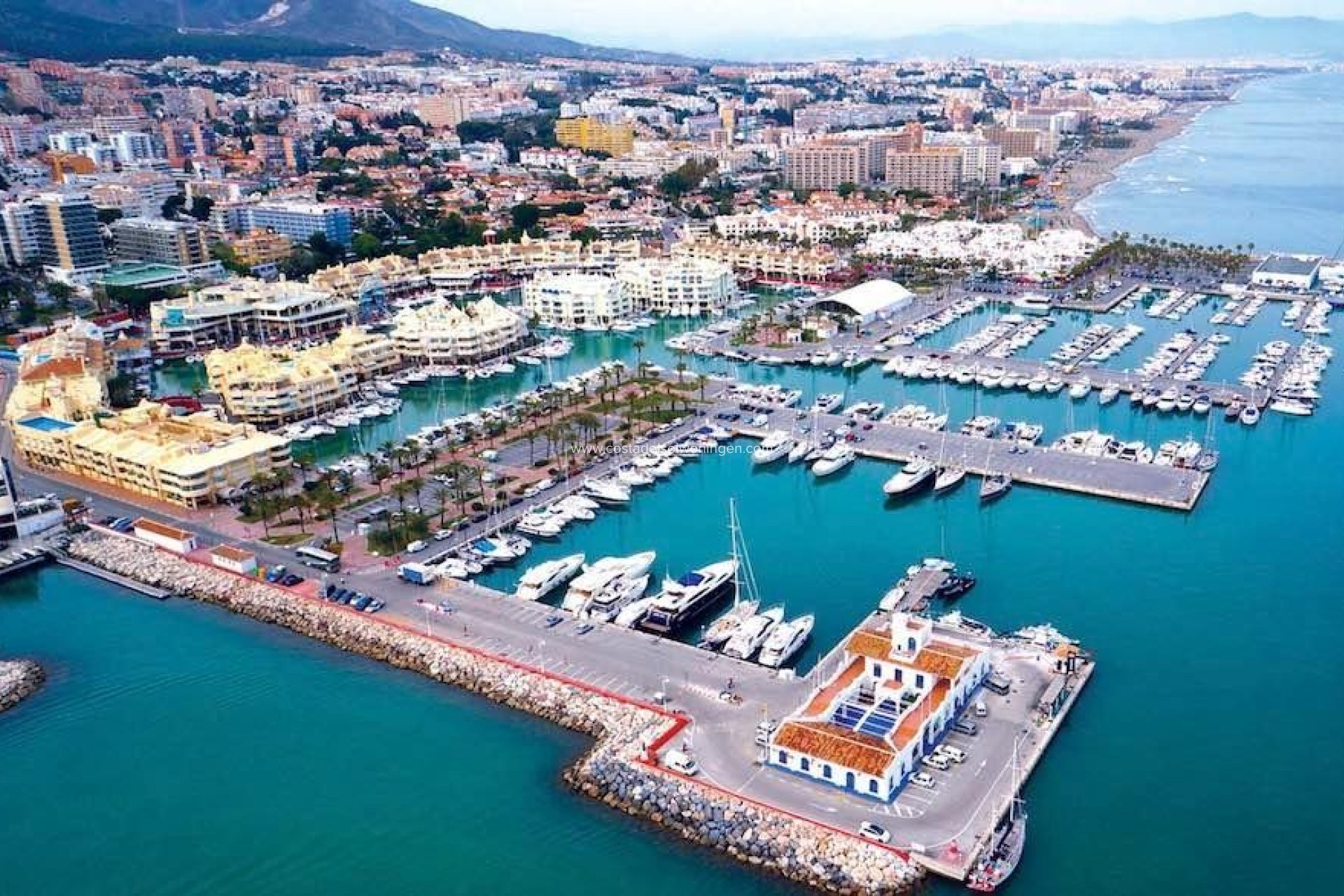 New Build - Apartment -
Benalmádena - Puerto Marina