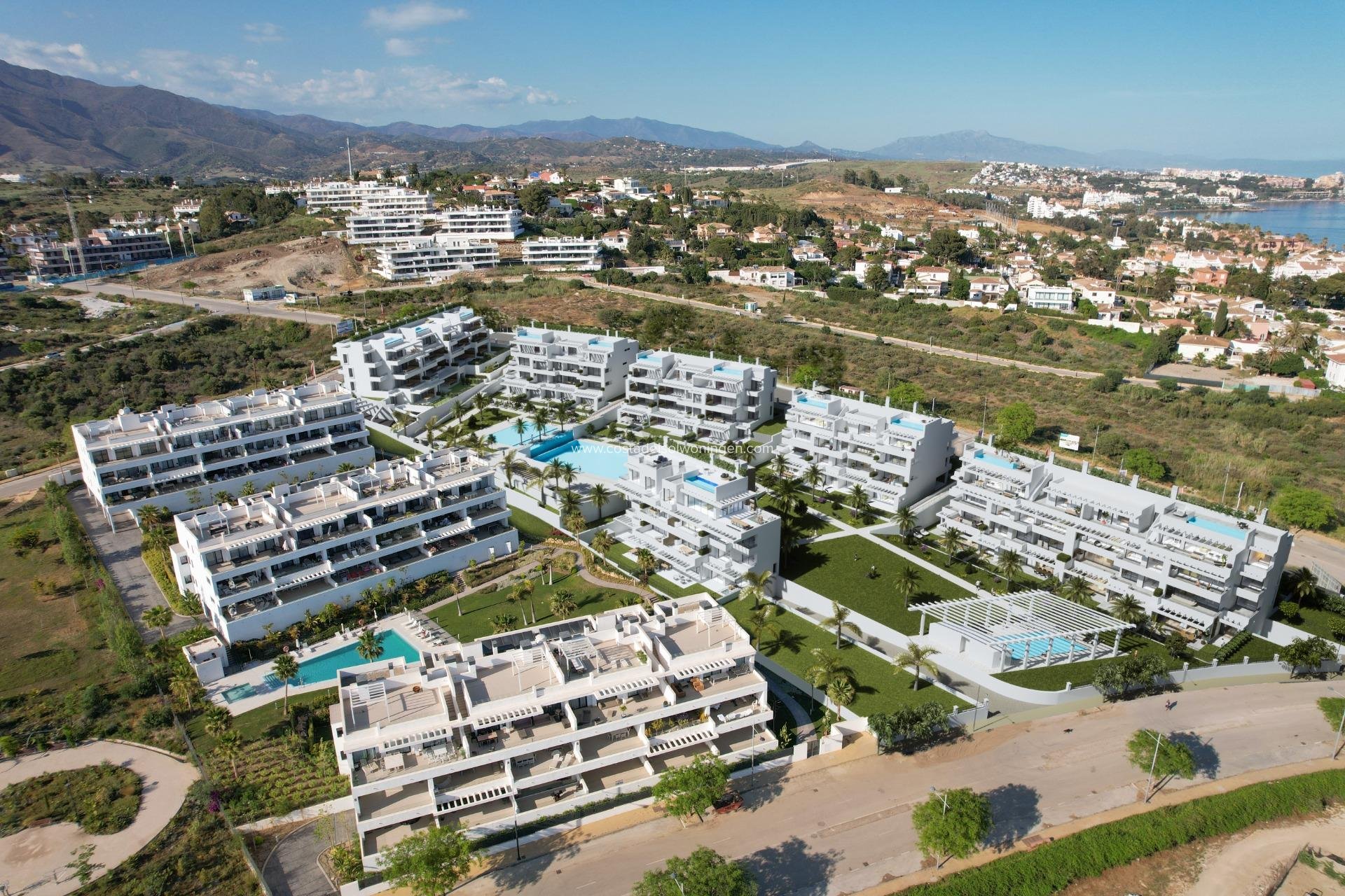 New Build - Apartment -
Estepona - Arroyo Enmedio