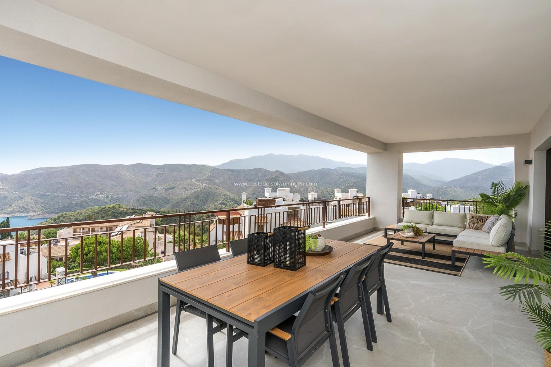 New Build - Apartment -
Istán - Cerros De Los Lagos