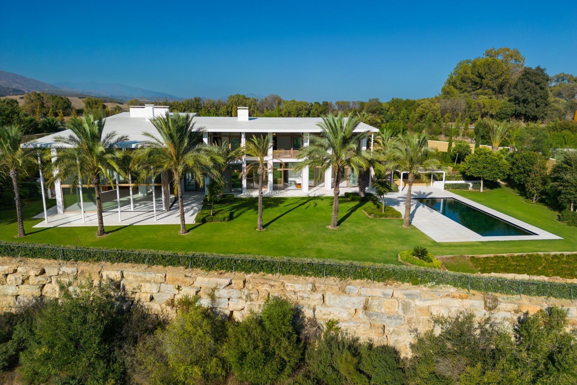 New Build - Villa -
Casares - Pedregales