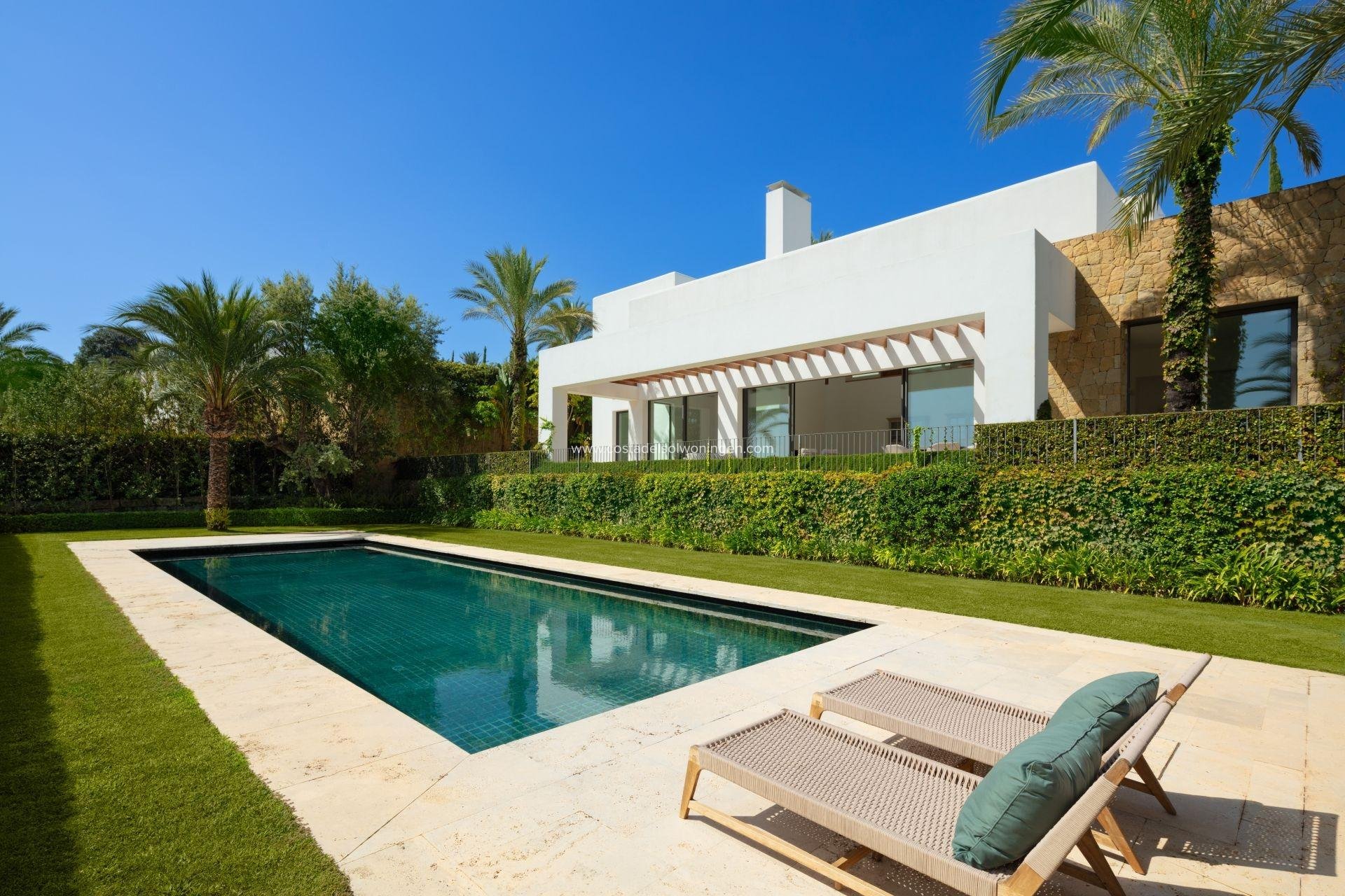 New Build - Villa -
Casares - Pedregales