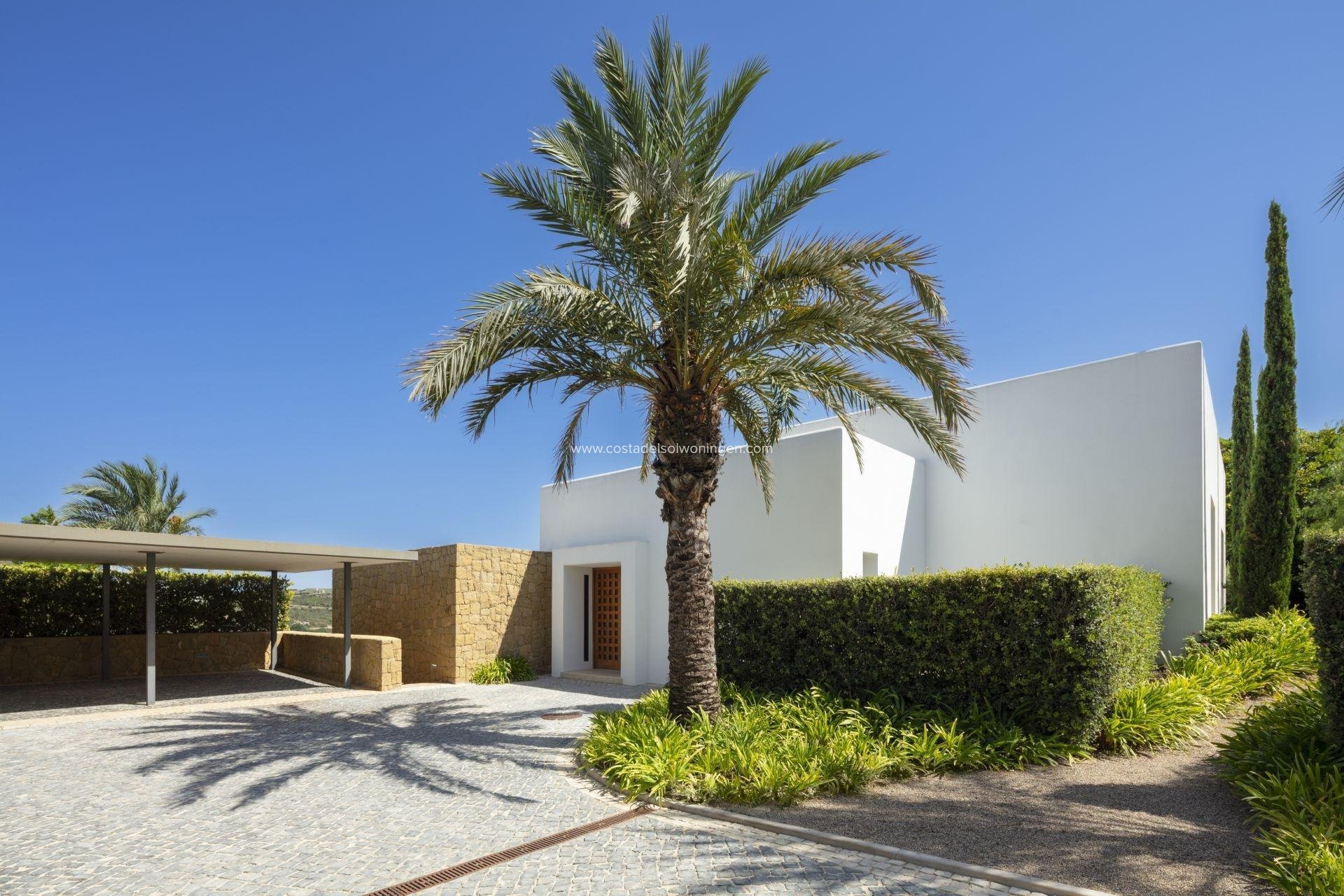 New Build - Villa -
Casares - Pedregales