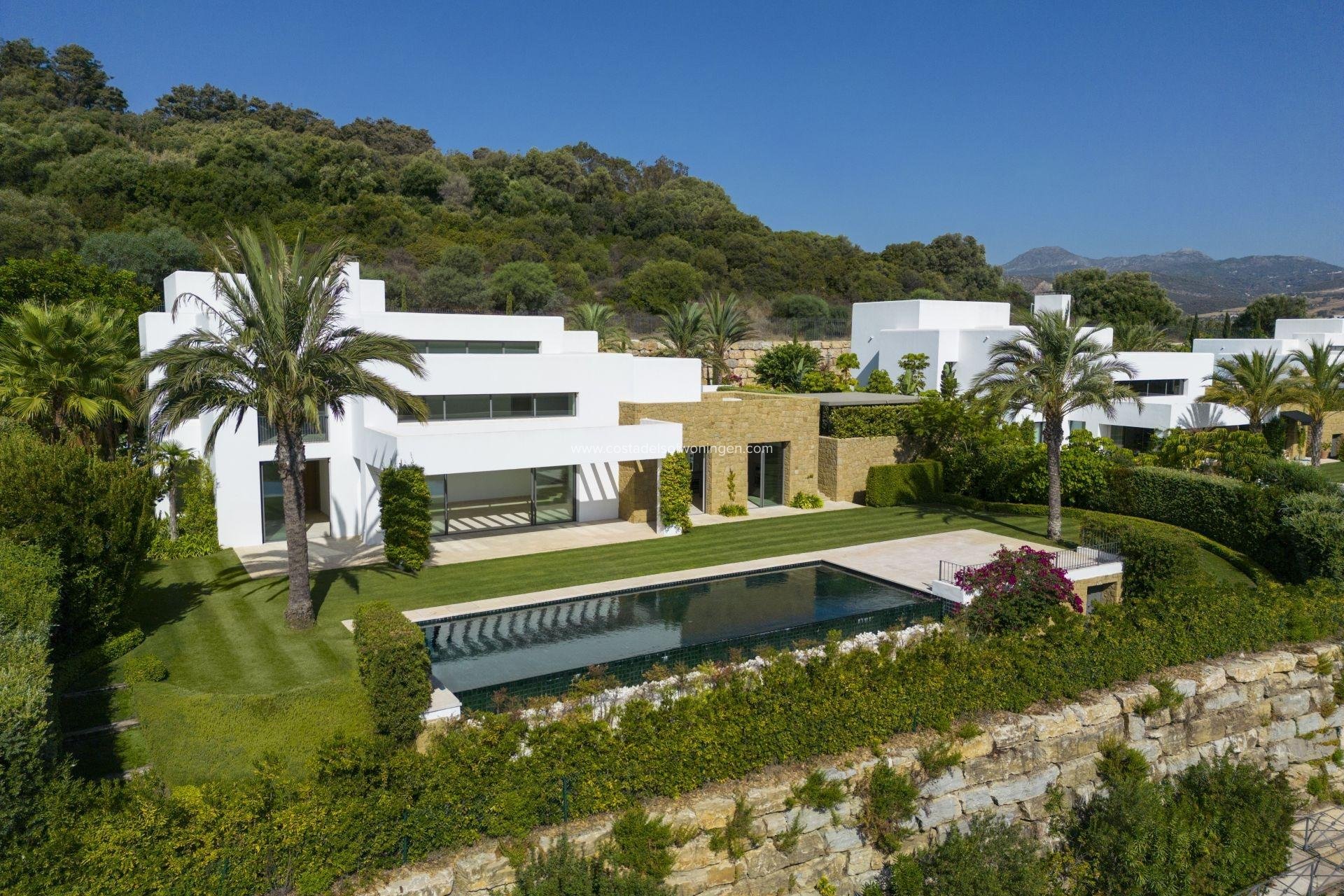 Nieuwbouw Woningen - Villa -
Casares - Pedregales