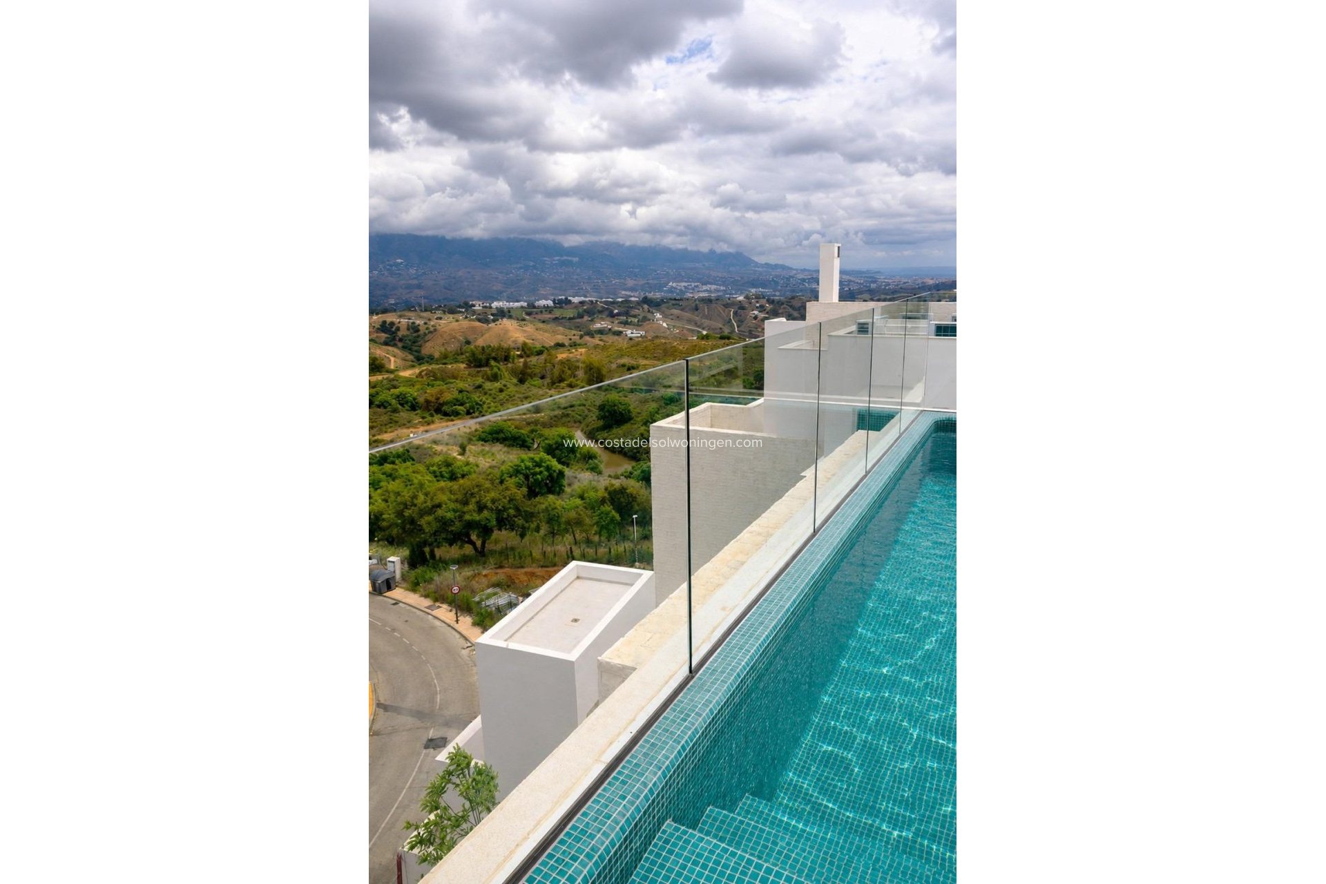 Nouvelle construction - Appartement -
Ojen - El Soto De Marbella