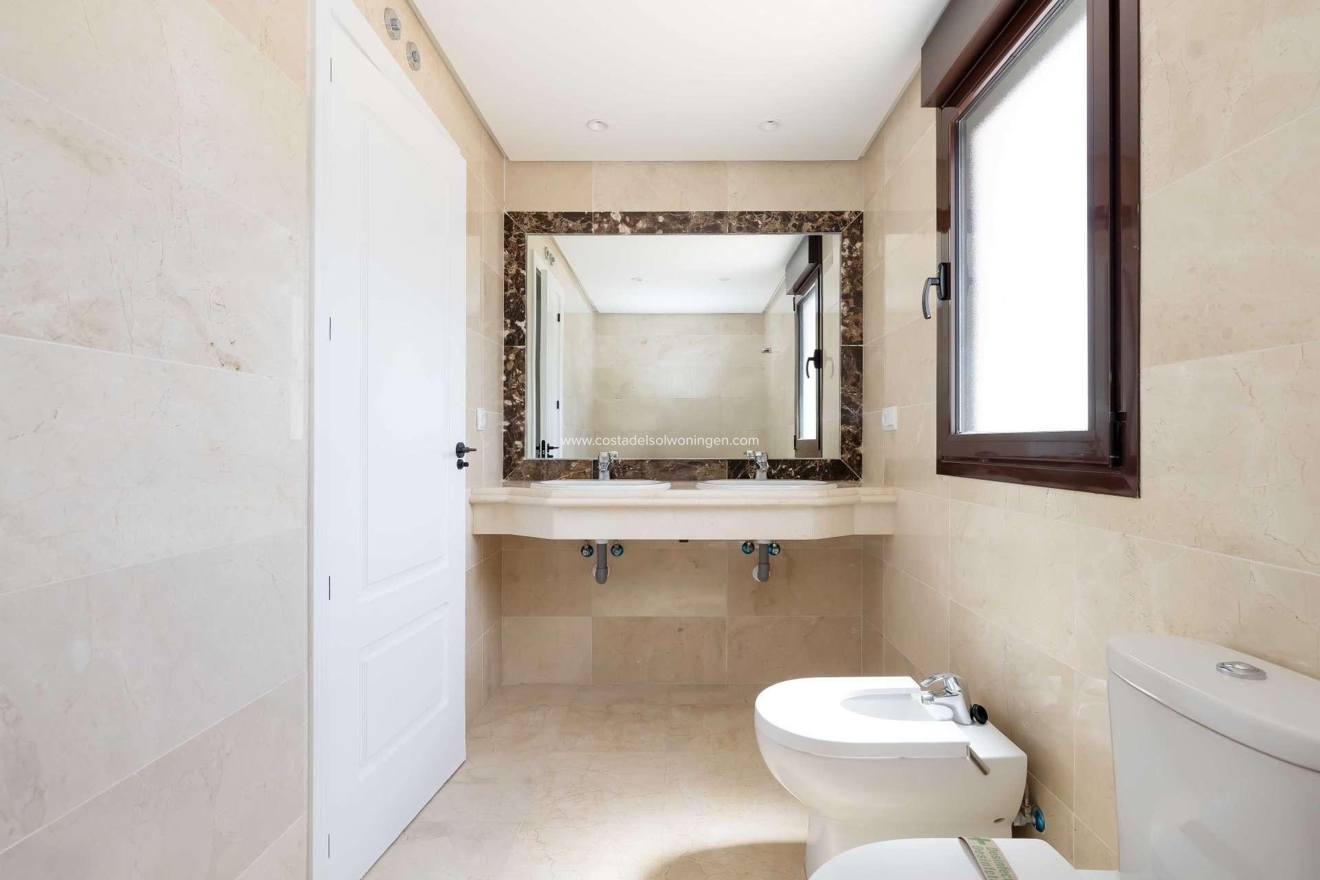 Nouvelle construction - Villa -
Estepona - Azata Golf