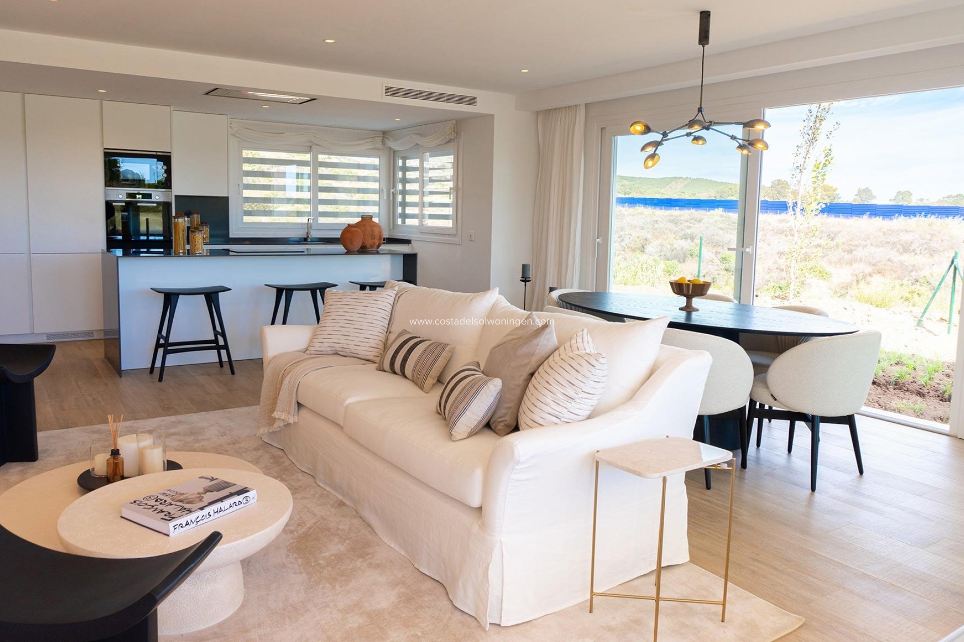 Nowy budynek - Apartament -
Casares - Camarate