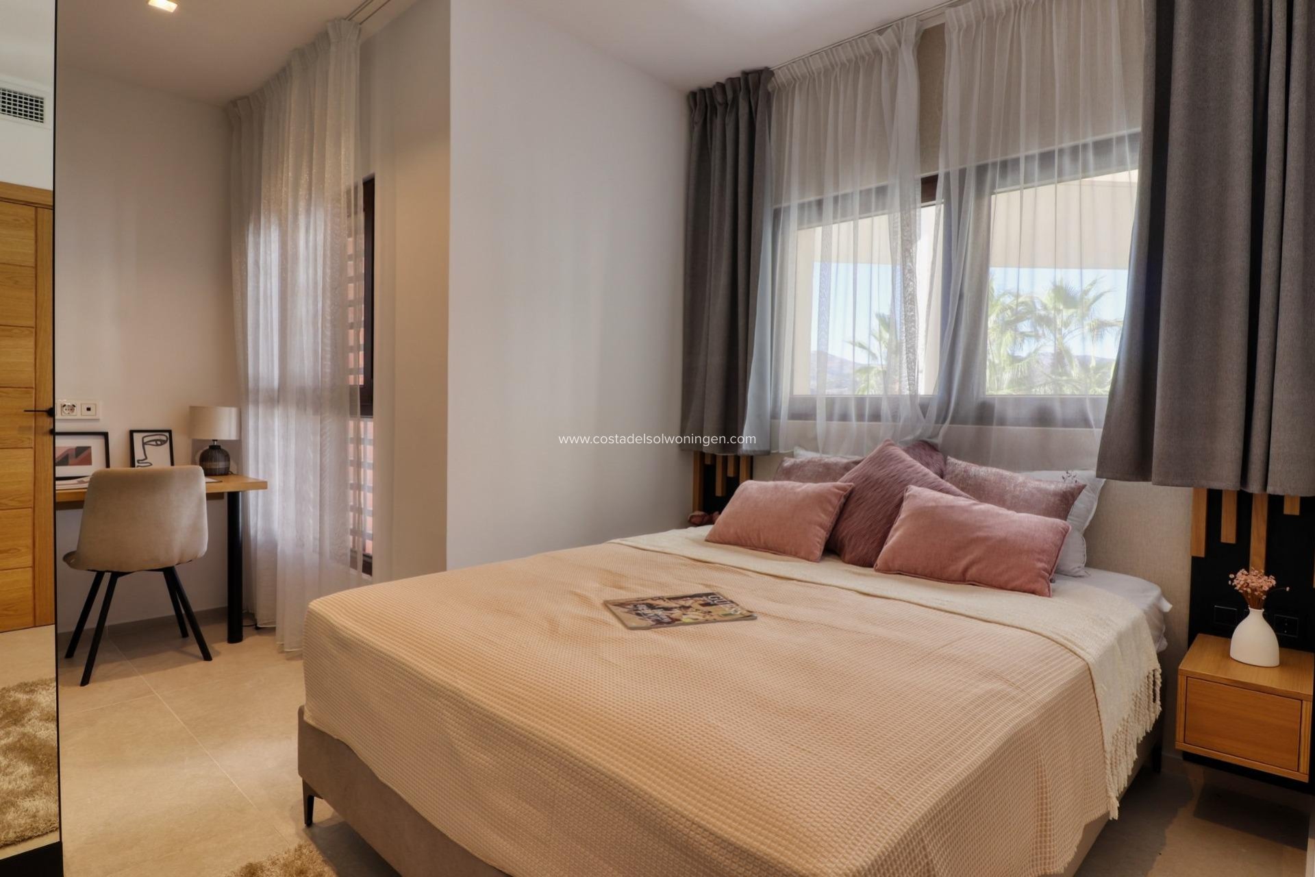 Nowy budynek - Apartament -
Estepona - El Padron-el Velerin