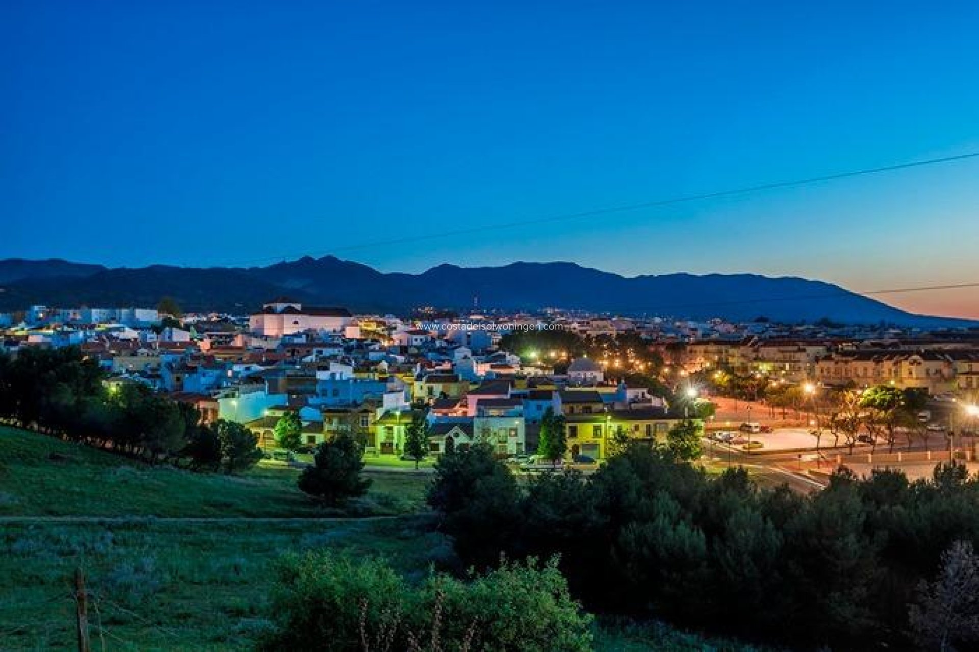 Nowy budynek - Willa -
Alhaurín De La Torre - Pinos De Alhaurín