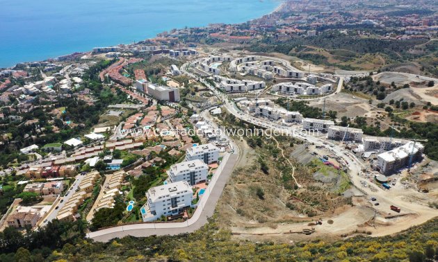 New Build - Apartment -
Fuengirola - Higueron