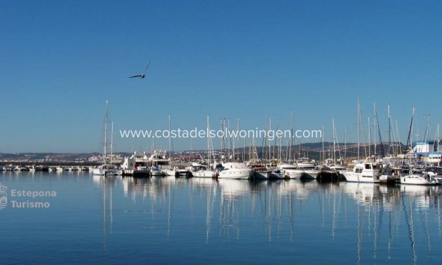 Nouvelle construction - Appartement -
Estepona - Playa de La Rada