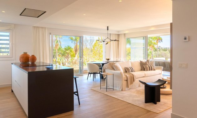 Nowy budynek - Apartament -
Casares - Camarate