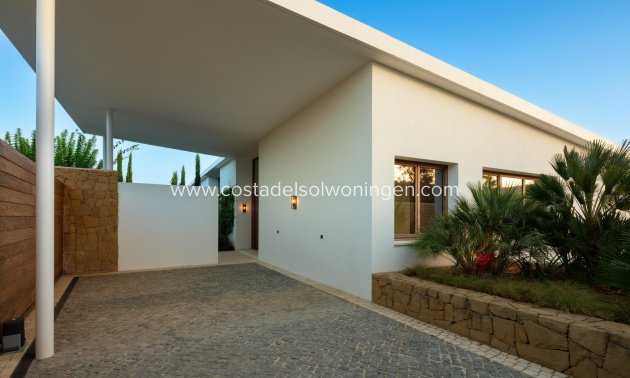 Nieuwbouw Woningen - Villa -
Casares - Pedregales