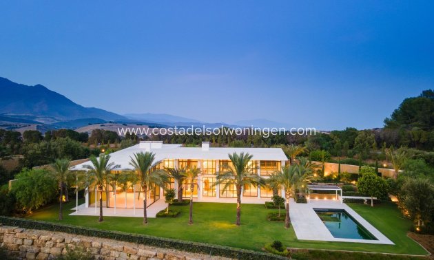 Nieuwbouw Woningen - Villa -
Casares - Pedregales