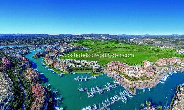 Nowy budynek - Apartament -
Manilva - Bahia De Las Rocas