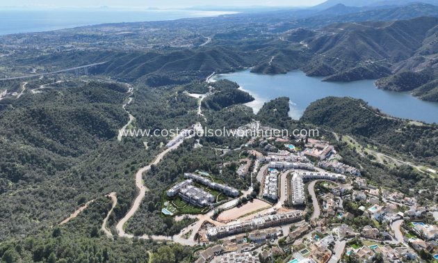 Nouvelle construction - Appartement -
Istán - Urbaniz. Cerros del Lago