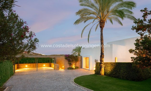 Nieuwbouw Woningen - Villa -
Casares - Pedregales