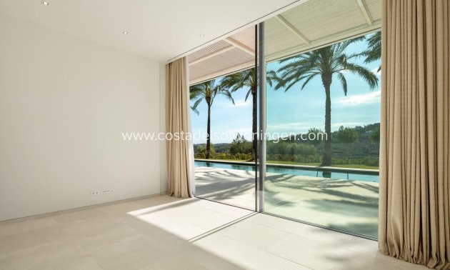 Nieuwbouw Woningen - Villa -
Casares - Pedregales