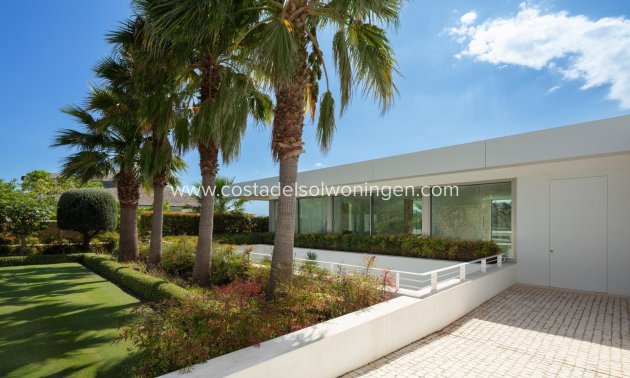 Nieuwbouw Woningen - Villa -
Casares - Pedregales