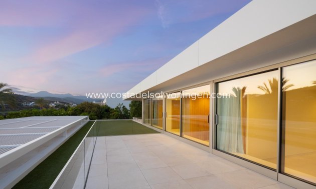 New Build - Villa -
Casares - Pedregales