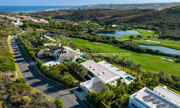 New Build - Villa -
Casares - Pedregales