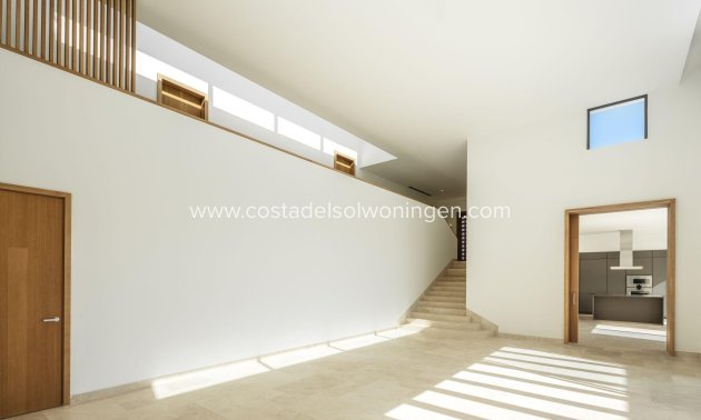 New Build - Villa -
Casares - Pedregales