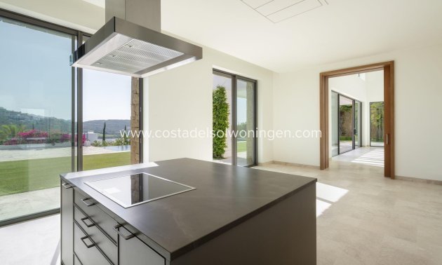 Nieuwbouw Woningen - Villa -
Casares - Pedregales