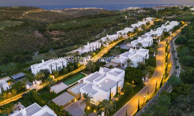 Nieuwbouw Woningen - Villa -
Casares - Pedregales